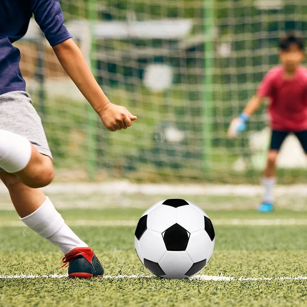 Palla da calcio classica nera e bianca - Pallone standard di misura 5 per allenamento per adulti, bambini e studenti