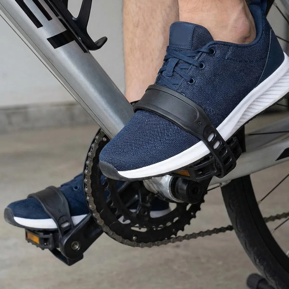 2 paia di cinghie universali per pedali regolabili, regolabili, per pedali, per cyclette, per biciclette stazionarie, per la maggior parte degli allenatori di casa