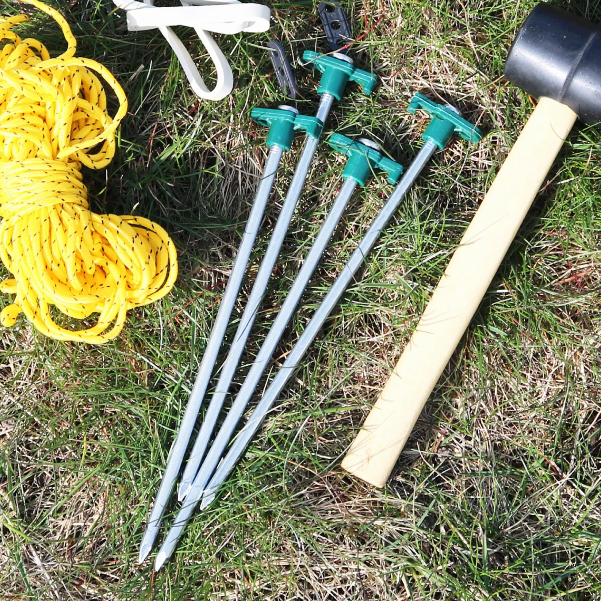 com-four® 8x Picchetti in Acciaio - Lunghi e Robusti Picchetti con Supporto in Plastica per Campeggio e Outdoor - Ideali per Terreni Normali e Duri
