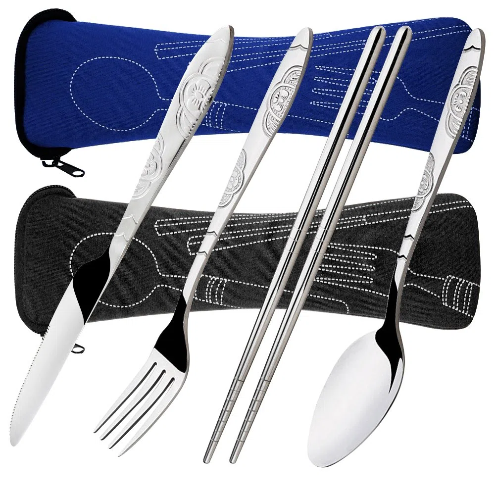 8 Pezzi Set di frutta, coltello, cucchiaio, bacchette, SENHAI 2 Pack Risto in acciaio inox da tavola Dinnerware con custodia per viaggiare Camping Picnic Working Hiking(Blu scuro, nero)