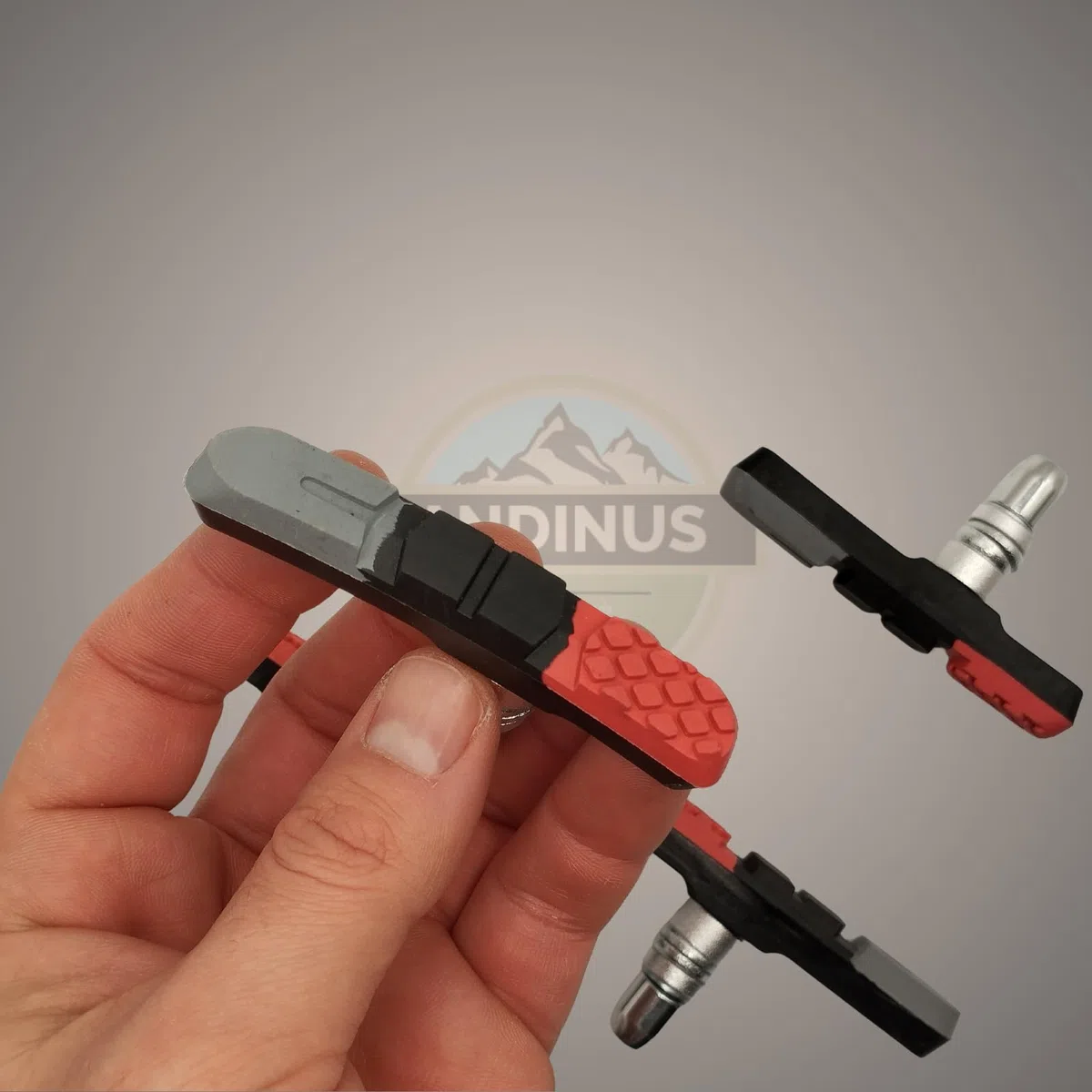 Set di 4 pastiglie freno, diverse tipologie per BMX, Freestyle, MTB e Biketrial | Alta resistenza e grip | Compatibili con ruote in alluminio